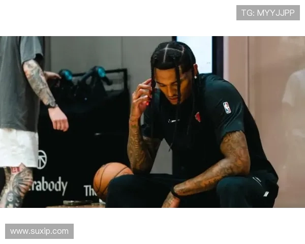 乔丹克拉克森的篮球之路与个人成长故事探讨